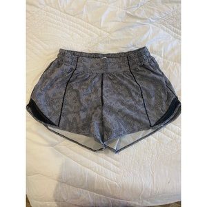 Lululemon hotty hot shorts